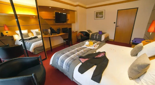 Трёхместный номер Standard Hôtel Les Vallées Labellemontagne