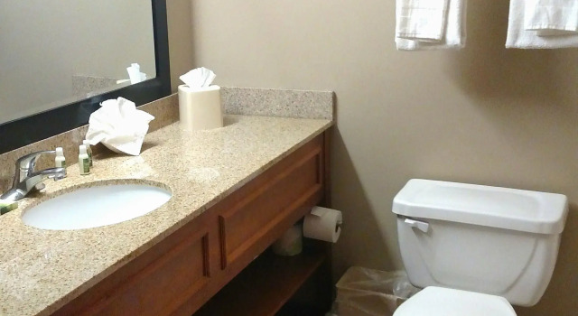 Четырёхместный номер Standard Comfort Inn SW Omaha I-80