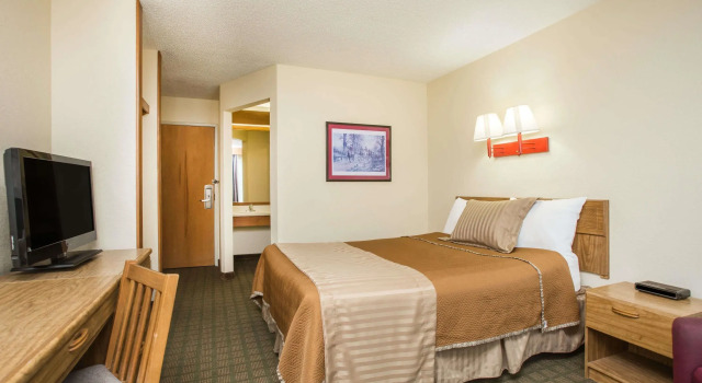 Standardowy dwuosobowy pokój Travelodge - Perry