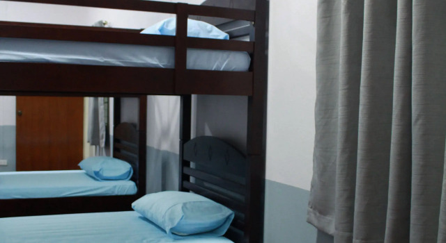 Кровать в общем номере (женский номер) Sook Hostel - Adults Only