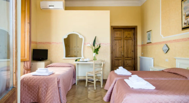 Трёхместный номер Economy Hotel Fiorita