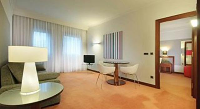Полулюкс с видом на город Hotel Vigo Los Galeones, Affiliated by Meliá