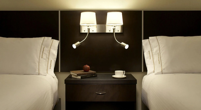 Четырёхместный номер Standard Holiday Inn & Suites Montreal Airport by IHG