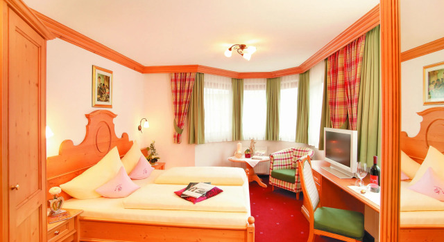 Двухместный номер Superior Hotel Sonne Ischgl