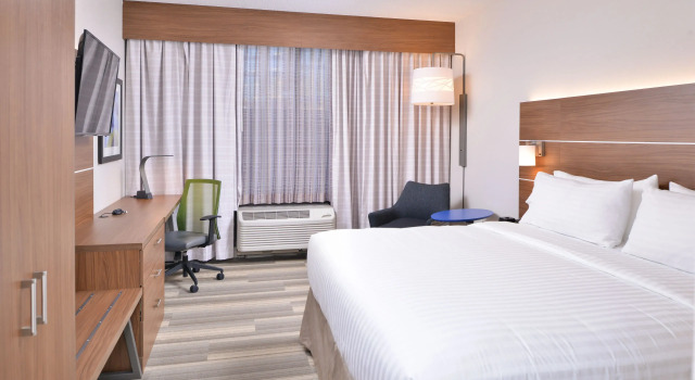 Двухместный номер Standard Holiday Inn Express & Suites Indianapolis Dtn-Conv Ctr Area by IHG