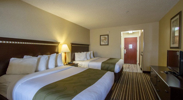 Четырёхместный люкс Comfort Suites Denver North - Westminster