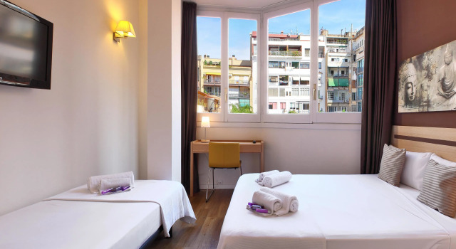 Номер Standard Hostal Barcelona Centro