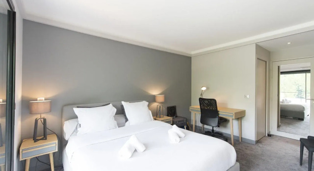Grand Design on Ile Saint Germain