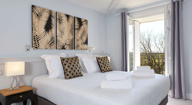 Полулюкс Hôtel Saint-Alban