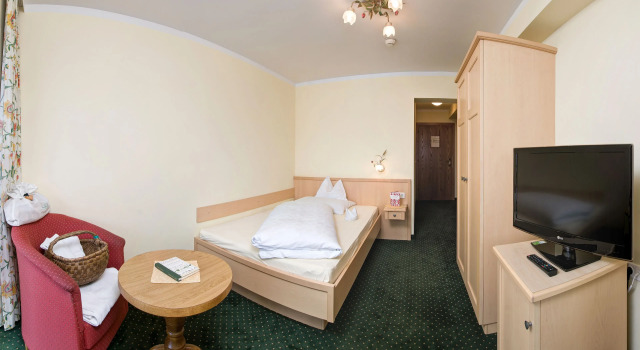 Одноместный номер Standard с балконом Hotel der Wiesenhof