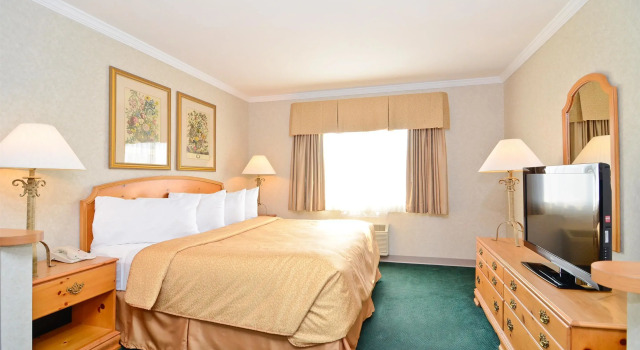 Двухместный номер Standard Magnuson Grand Pioneer Inn and Suites