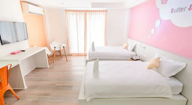 Номер Deluxe The Tint At Phuket Town - SHA Plus