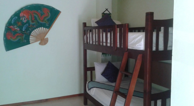 Четырёхместный номер Standard VIVA on the Beach Hotel