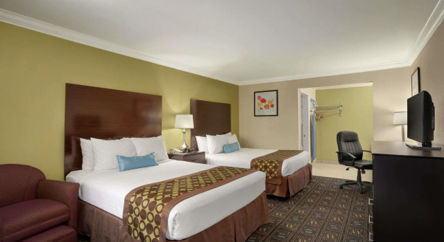 Номер Deluxe Solara Inn and Suites