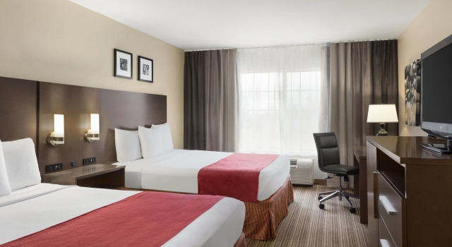 Четырёхместный номер Standard Country Inn & Suites by Radisson, Omaha Airport, IA