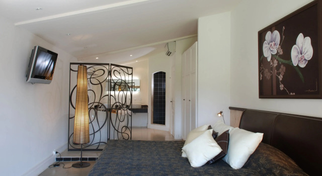 Полулюкс Hôtel du Clos