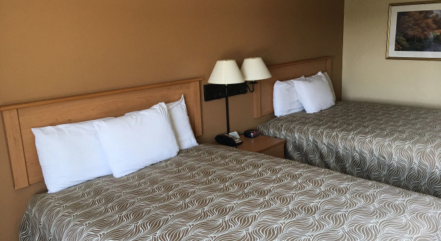 Четырёхместный номер Standard Hometown Inn-Soddy Daisy