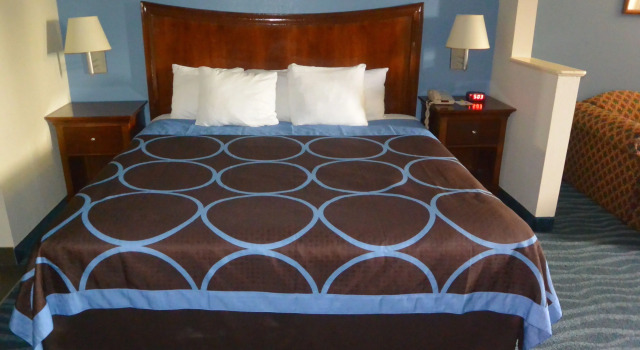 Двухместный номер Standard Days Inn by Wyndham Clarksville North EXIT 4