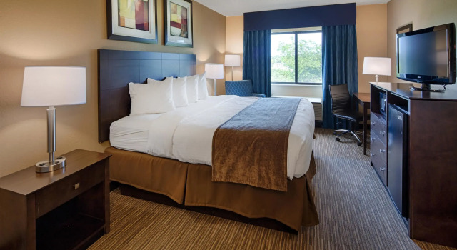 Двухместный номер Standard с видом на реку Best Western Port Huron Blue Water Bridge
