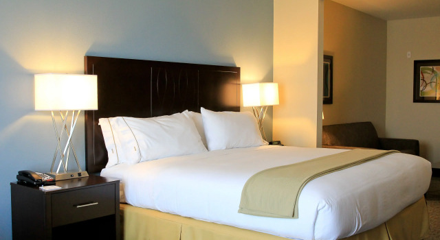Номер Standard Holiday Inn Express & Suites Floresville by IHG