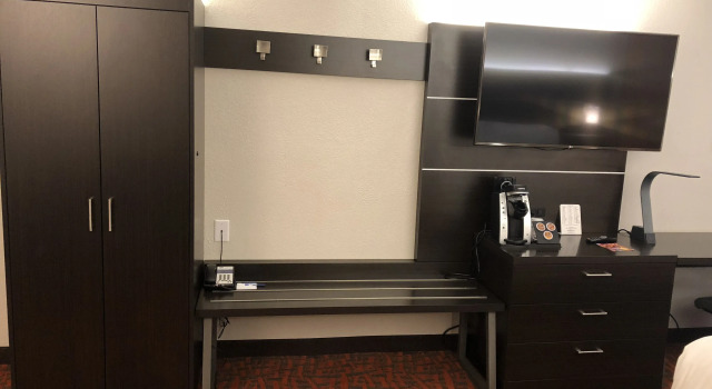 Двухместный номер Standard Holiday Inn Express Metropolis by IHG