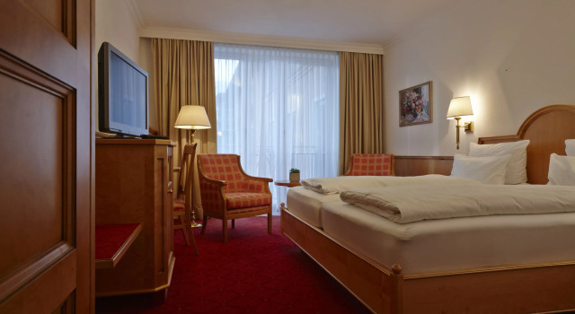 Номер Comfort Dehner Blumen Hotel