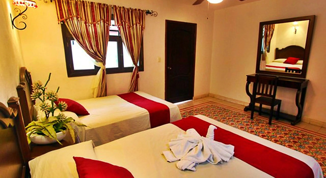 Четырёхместный номер Standard La Aurora Hotel Colonial