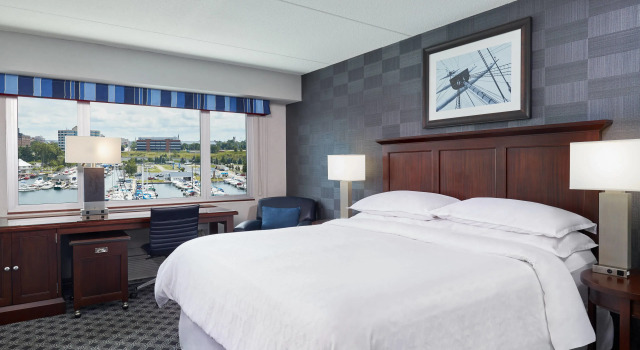 Двухместный номер Standard с видом на гавань Sheraton Erie Bayfront Hotel