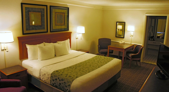 Двухместный номер Standard Ramada by Wyndham Westminster Denver