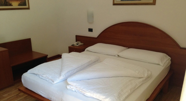 Двухместный номер Standard с балконом и с видом на горы Hotel Veronesi