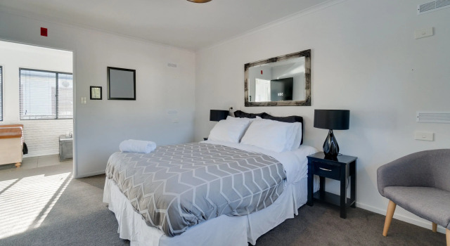 Номер Standard The Innbetween Lodge and Backpackers