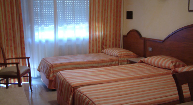 Трёхместный номер Standard Hotel Florida
