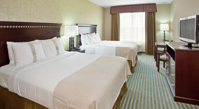 Четырёхместный номер Standard Holiday Inn Columbia East by IHG