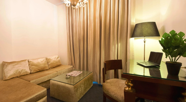 Люкс Hotel Aura - 05 Mins from New Delhi Railway Station & Connaught Place