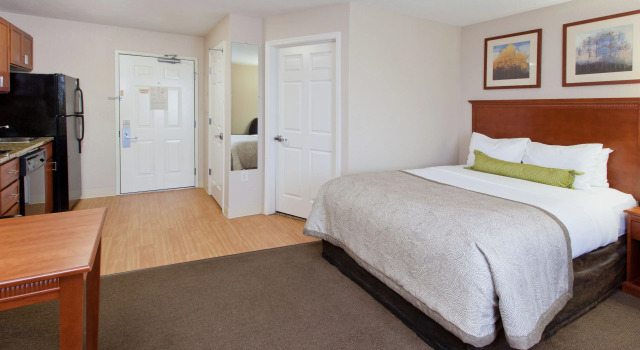 Двухместный люкс Candlewood Suites Lexington by IHG