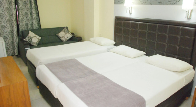 Четырёхместный номер Standard Hotel Maman