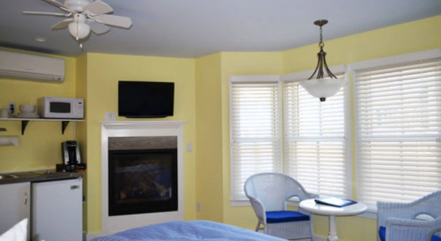 Студия Admirals Landing