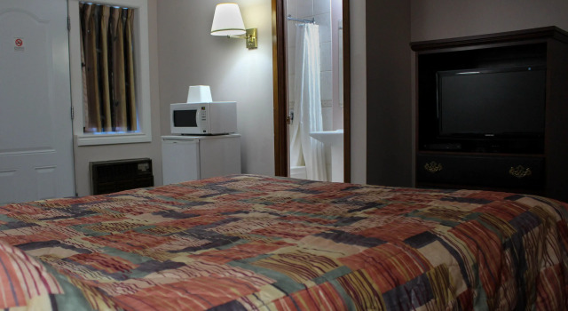 Четырёхместный номер Standard Travellers Inn