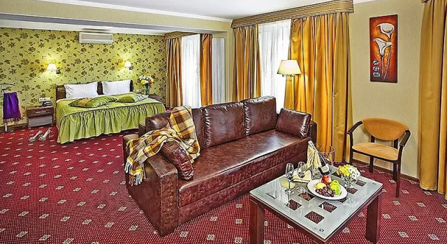 Полулюкс Grand-Marine Hotel & SPA