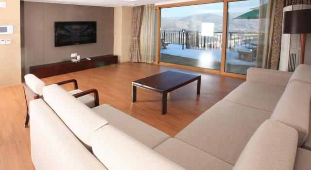 Suite Real High1 Condominium