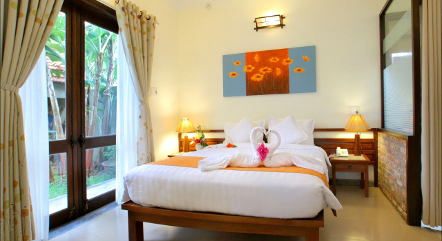 Вилла Van Lan Riviera Villas