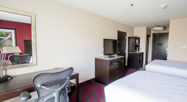 Четырёхместный номер Standard Hilton Garden Inn Columbus/Dublin