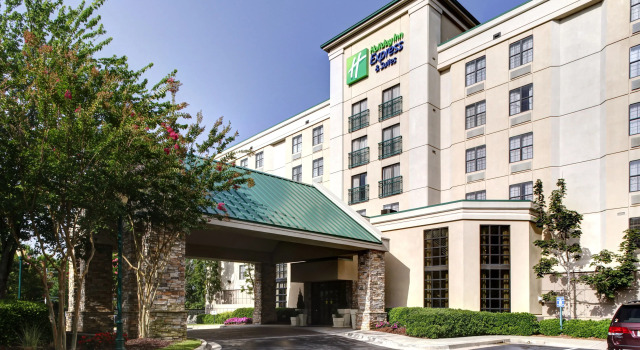 Holiday Inn Express Hotel & Suites Atlanta Buckhead, an IHG Hotel, Reserva ahora Hotel Hoteles en Georgia con piscina, Piscina