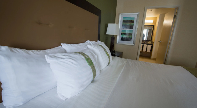 Двухместный номер Standard Holiday Inn Sydney - Waterfront by IHG