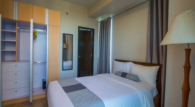 Люкс c 1 комнатой CSuites at 8 Newtown Residences
