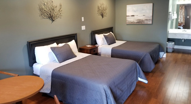 Четырёхместный номер Standard Browns Motel