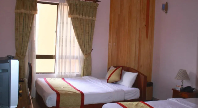 Люкс с балконом и с видом на город Gold Night Hotel