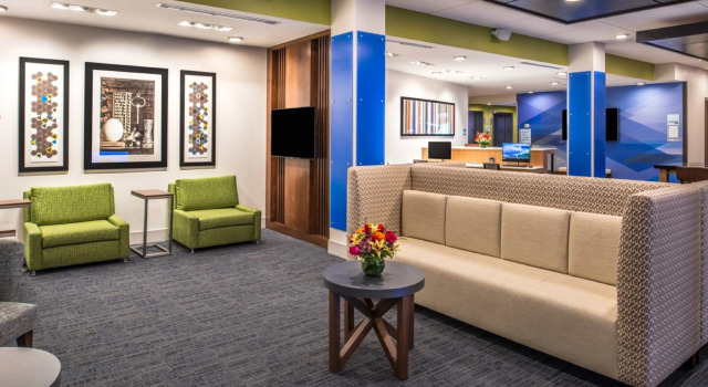 Holiday Inn Express & Suites Tampa North - Wesley Chapel by IHG, Boek Hotel Wesley Chapel Florida
