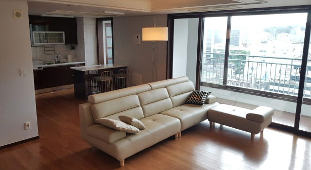 Коттедж Gangnam Stn Luxury Apt