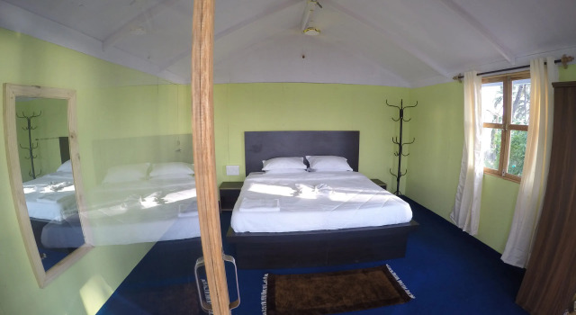 Коттедж Neptune Point Hill Cottages